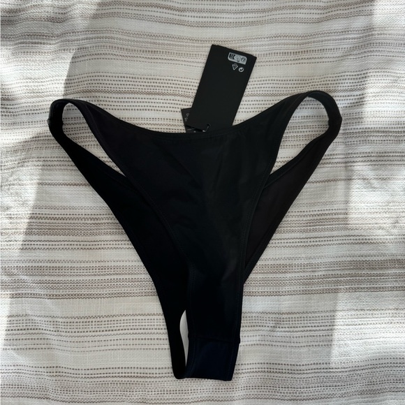 NWT Weekday Ava brazilian bikini bottom in black - Picture 4 of 6